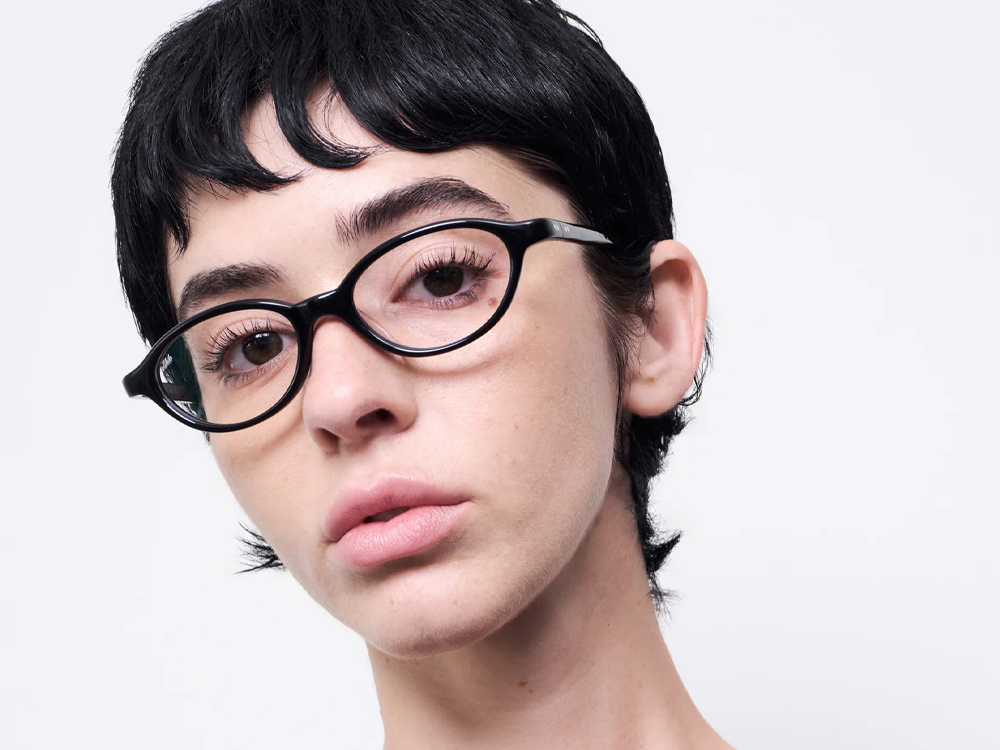 AKL 2532 01 09 Alien (o)