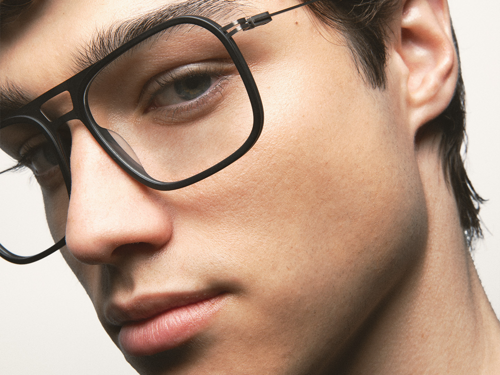 KL Alvarez M 1 55 (o)